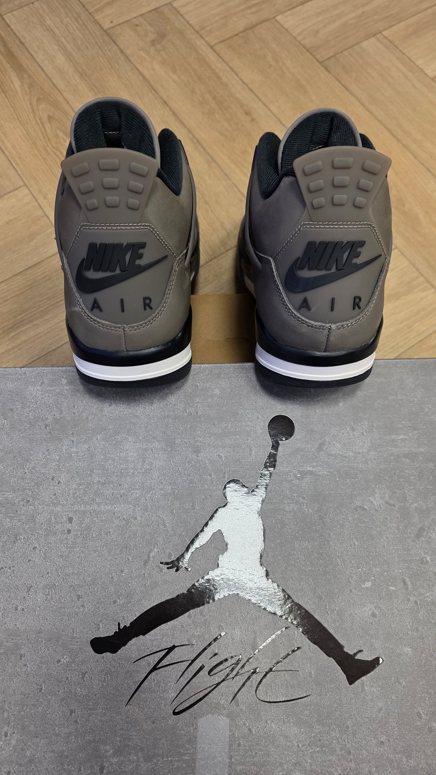 Jordan 4 Retro Cavestone