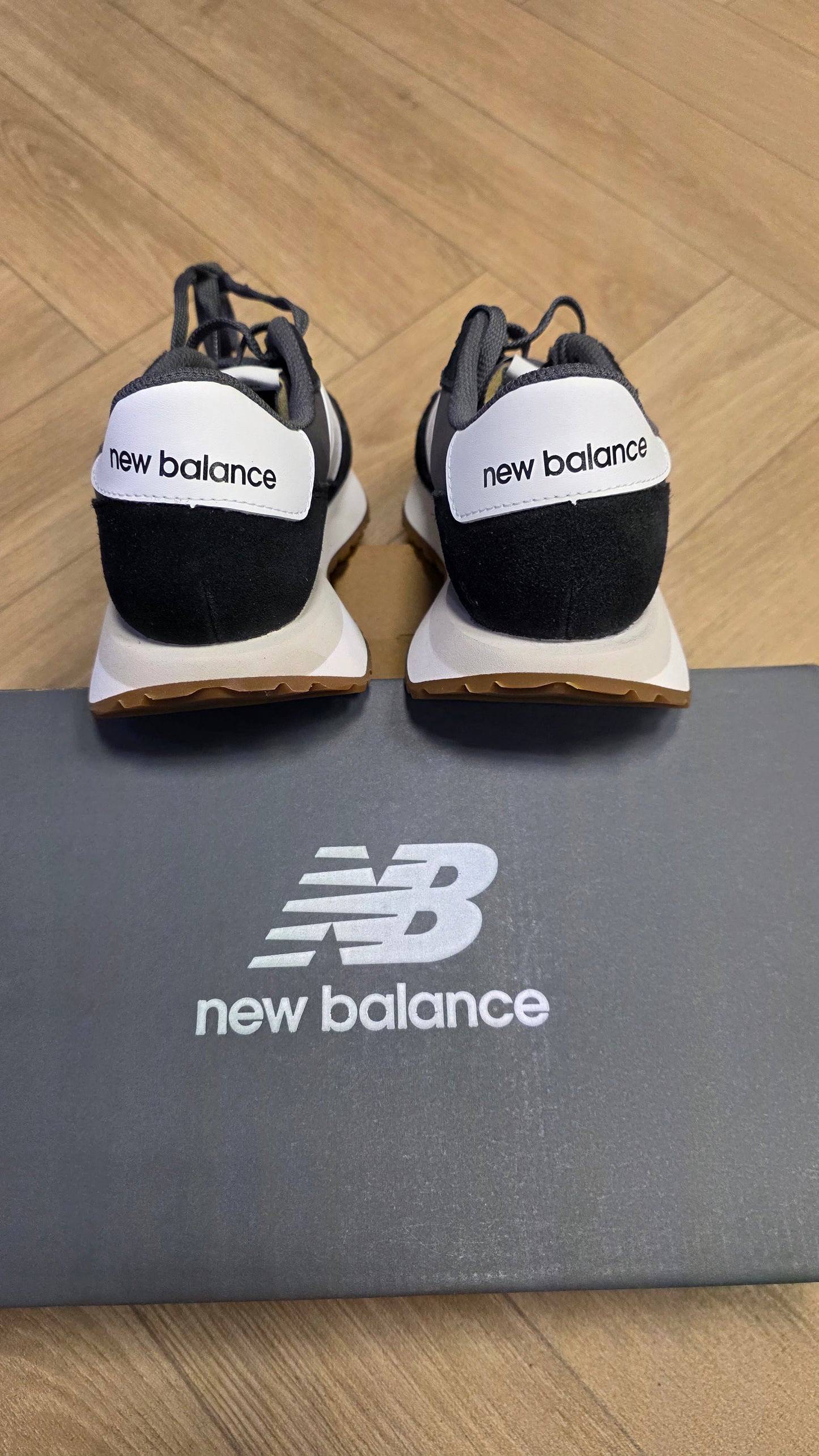 New Balance 237 Grey Black Gum