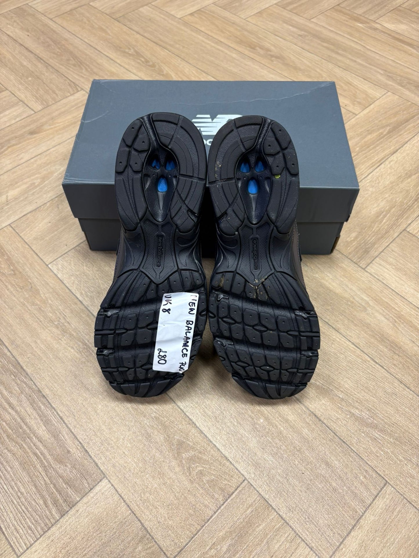 New Balance 740 - Triple Black