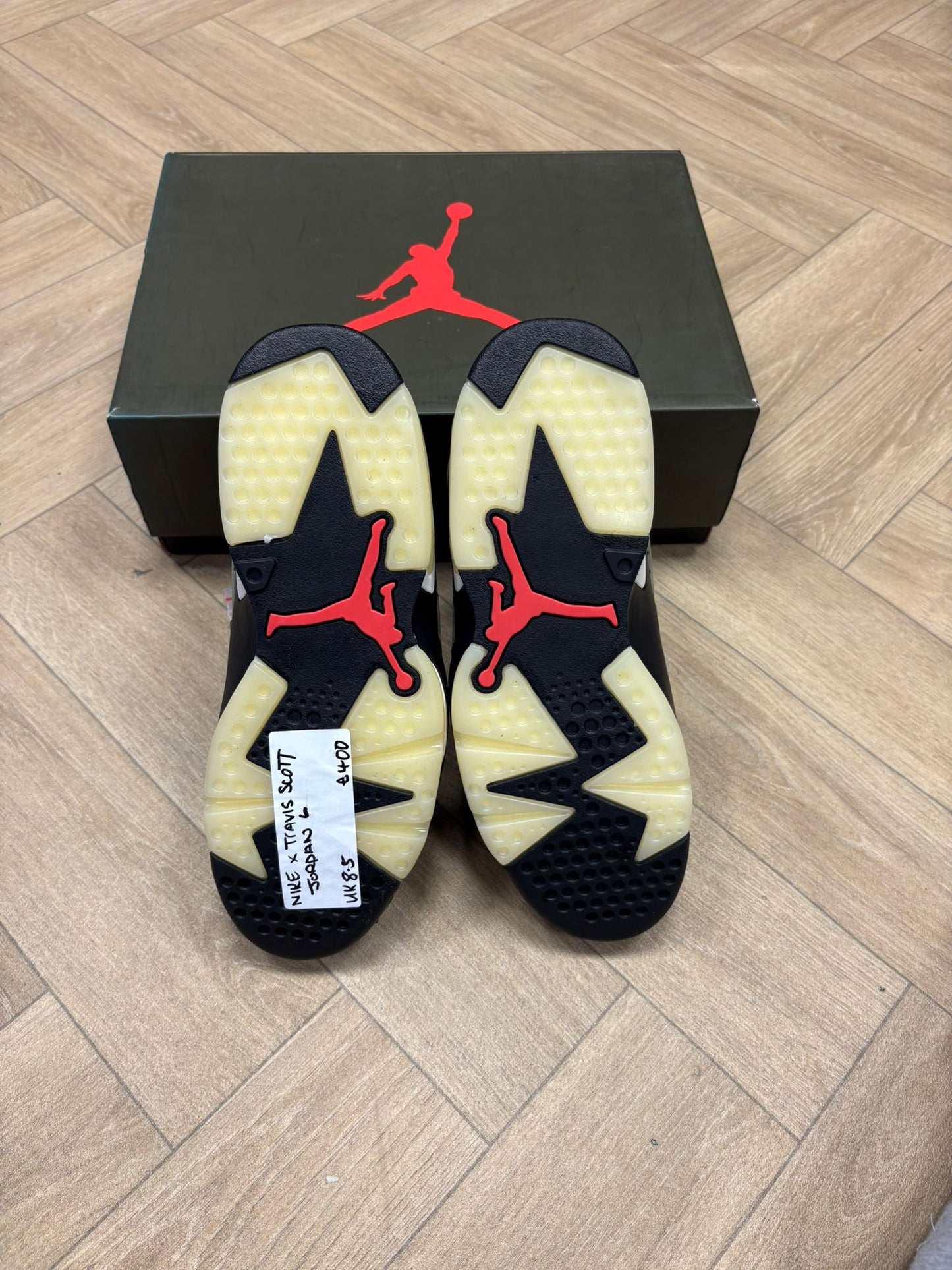 Jordan 6 × Travis Scott - Olive Green