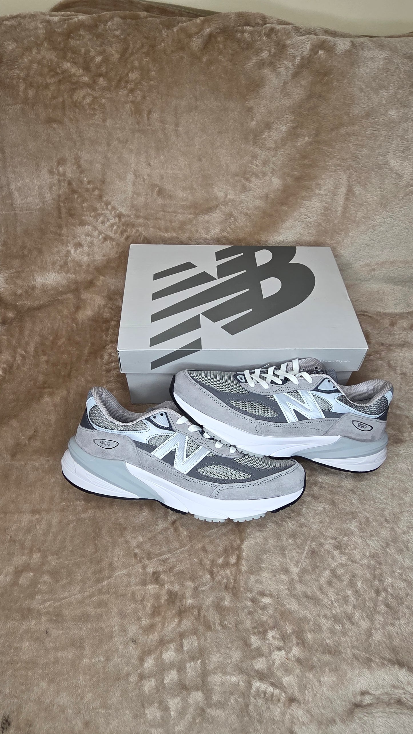 New Balance 990v6 MiUSA - Grey & White