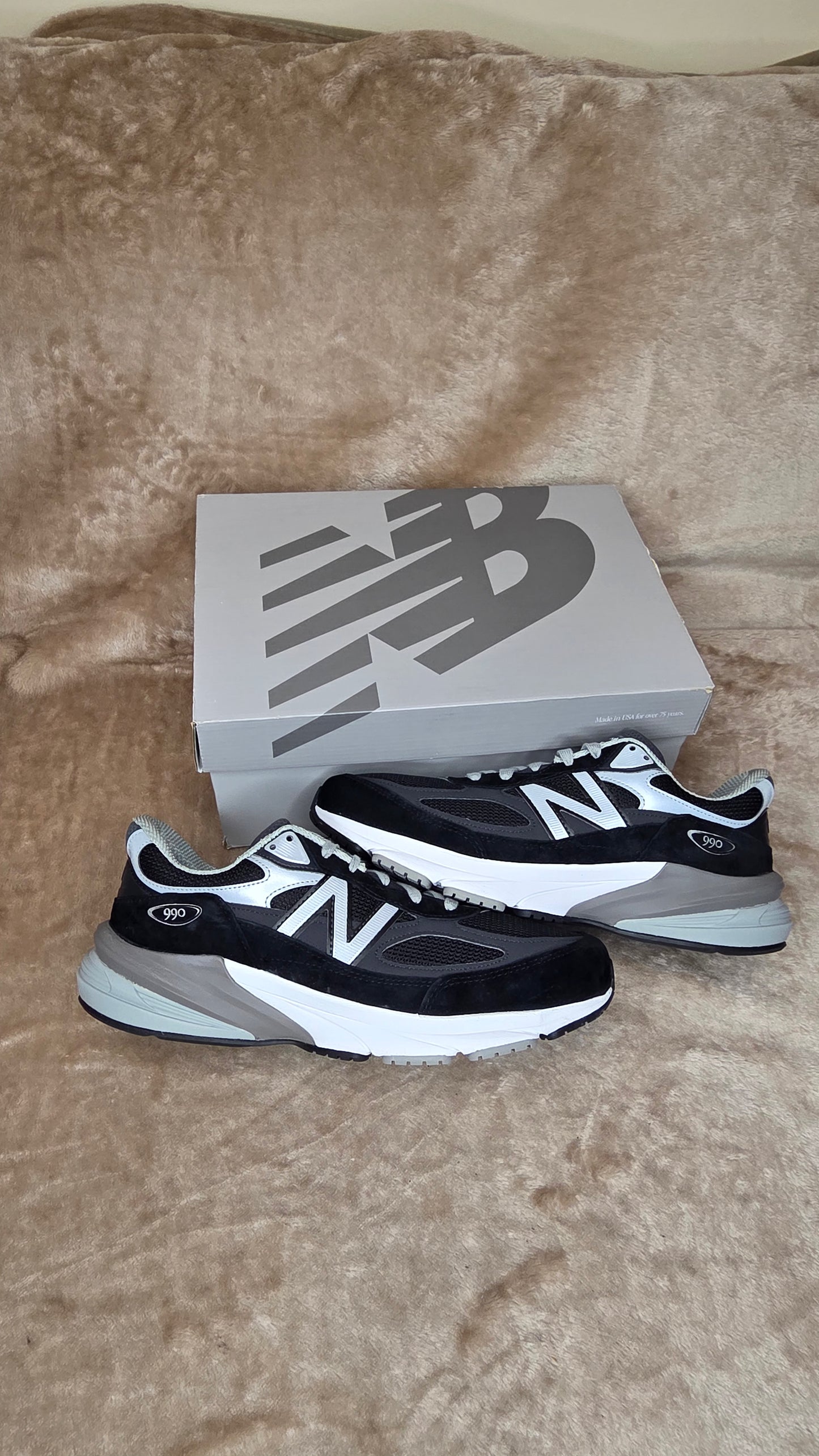 New Balance 990v6 MiUSA - Black Grey White