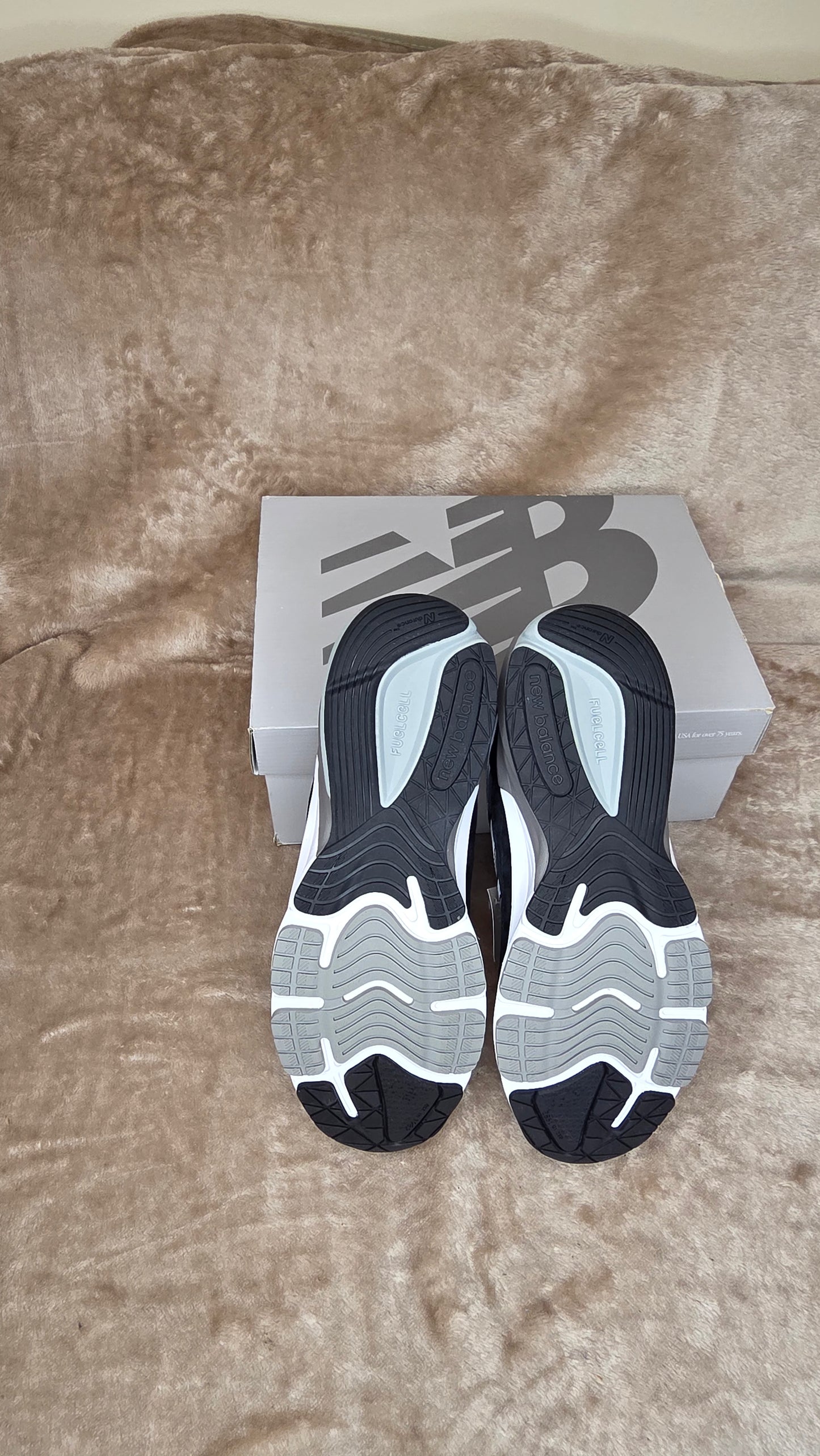 New Balance 990v6 MiUSA - Black Grey White