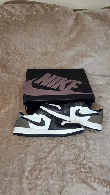 Jordan 1 Low - Mocha