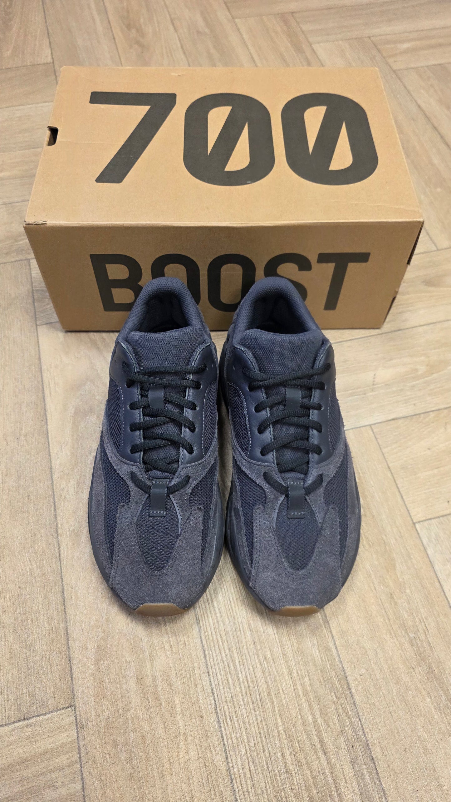 Yeezy Boost 700 - Utility Black