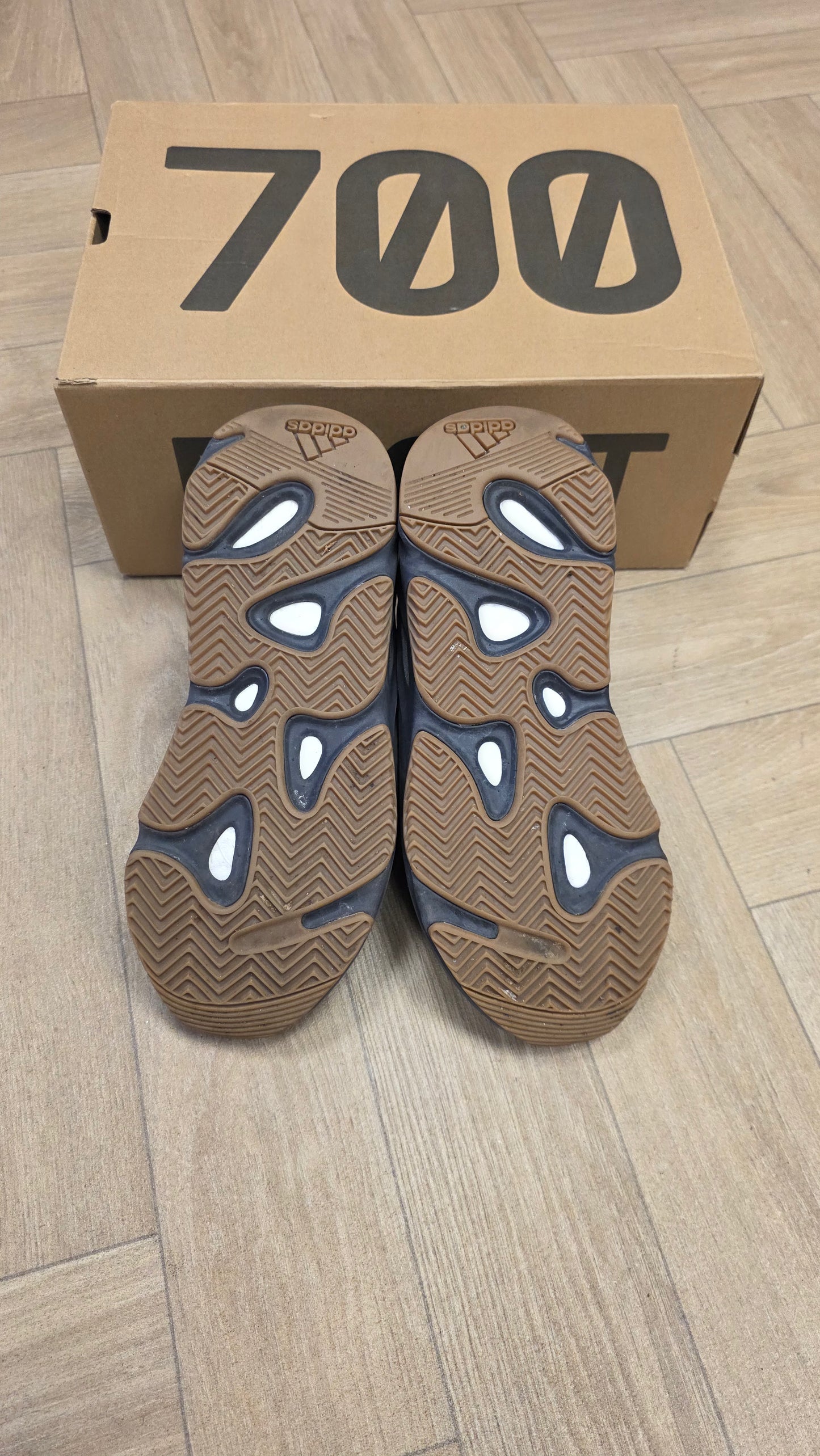 Yeezy Boost 700 - Utility Black