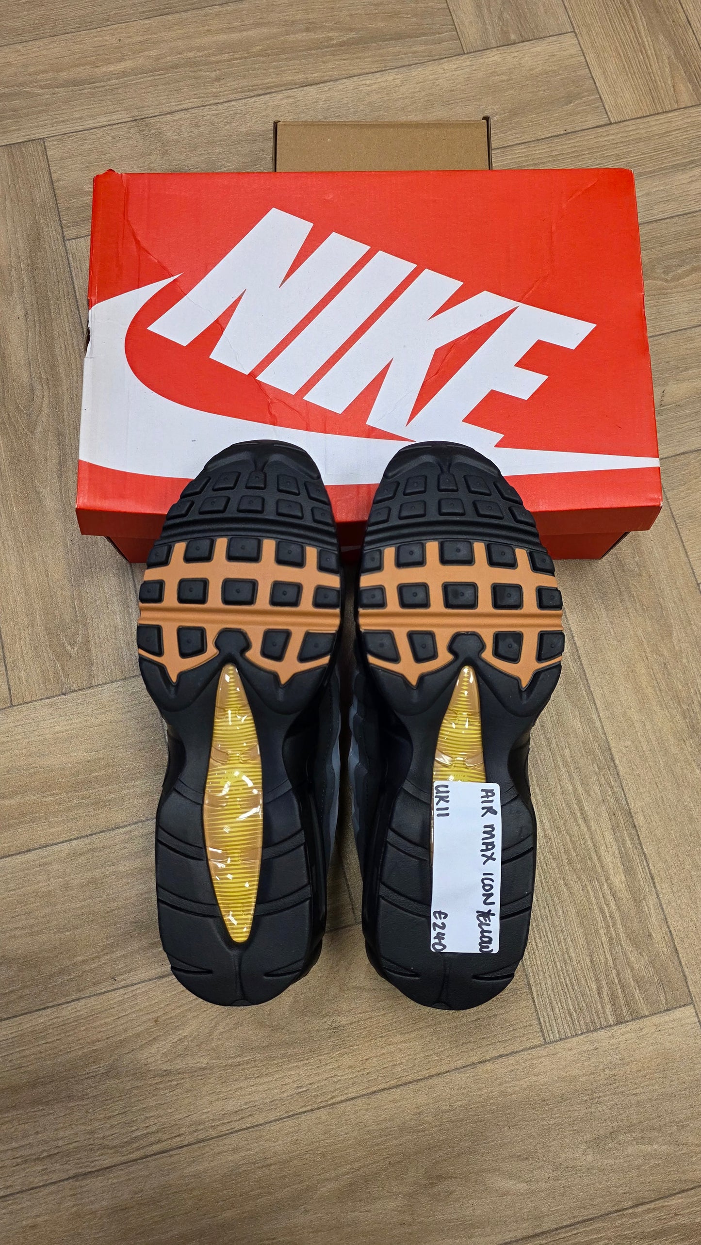 Nike Air Max 95 - Yellow Icon Strike