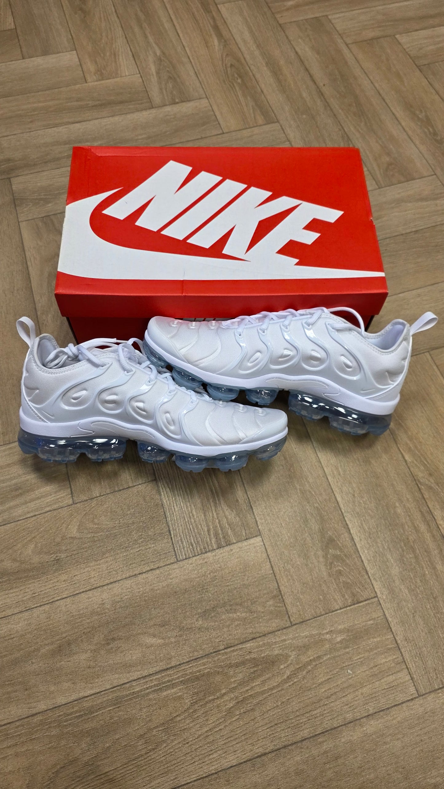 Nike Air VaporMax Plus White