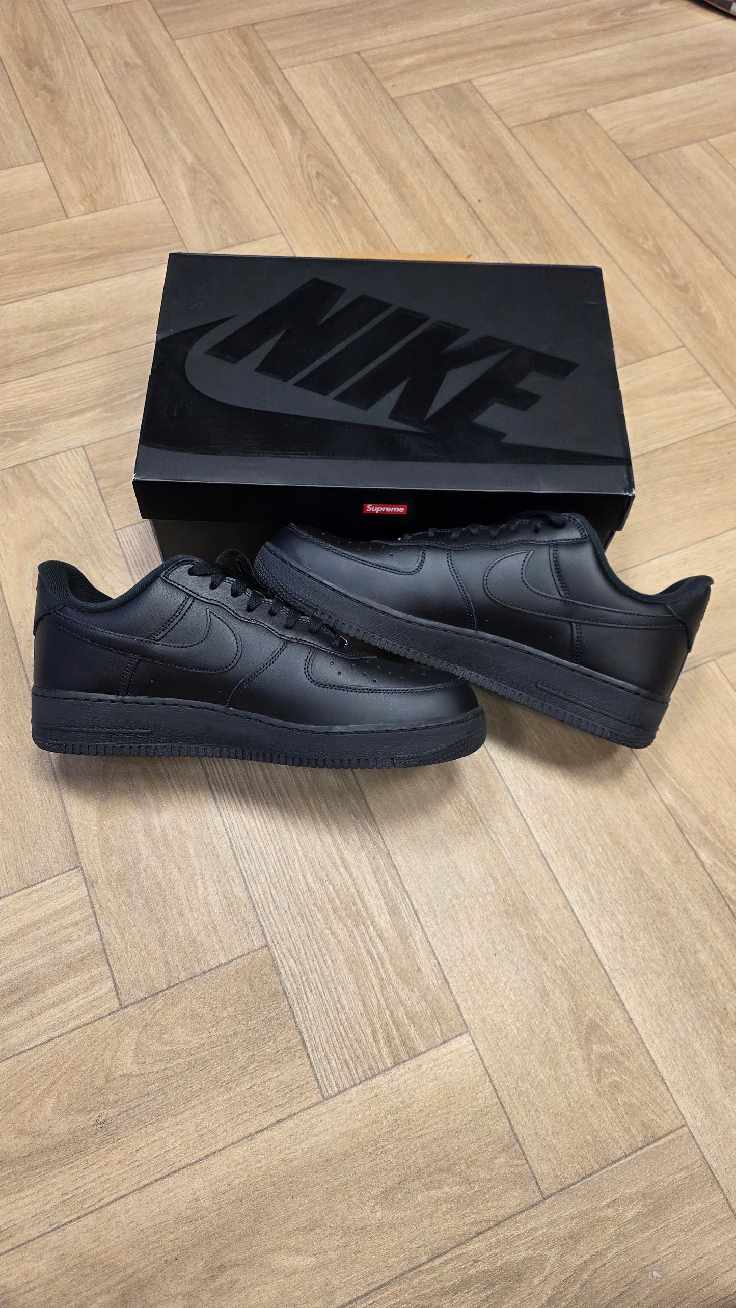 Nike x Supreme Air Force 1 Black