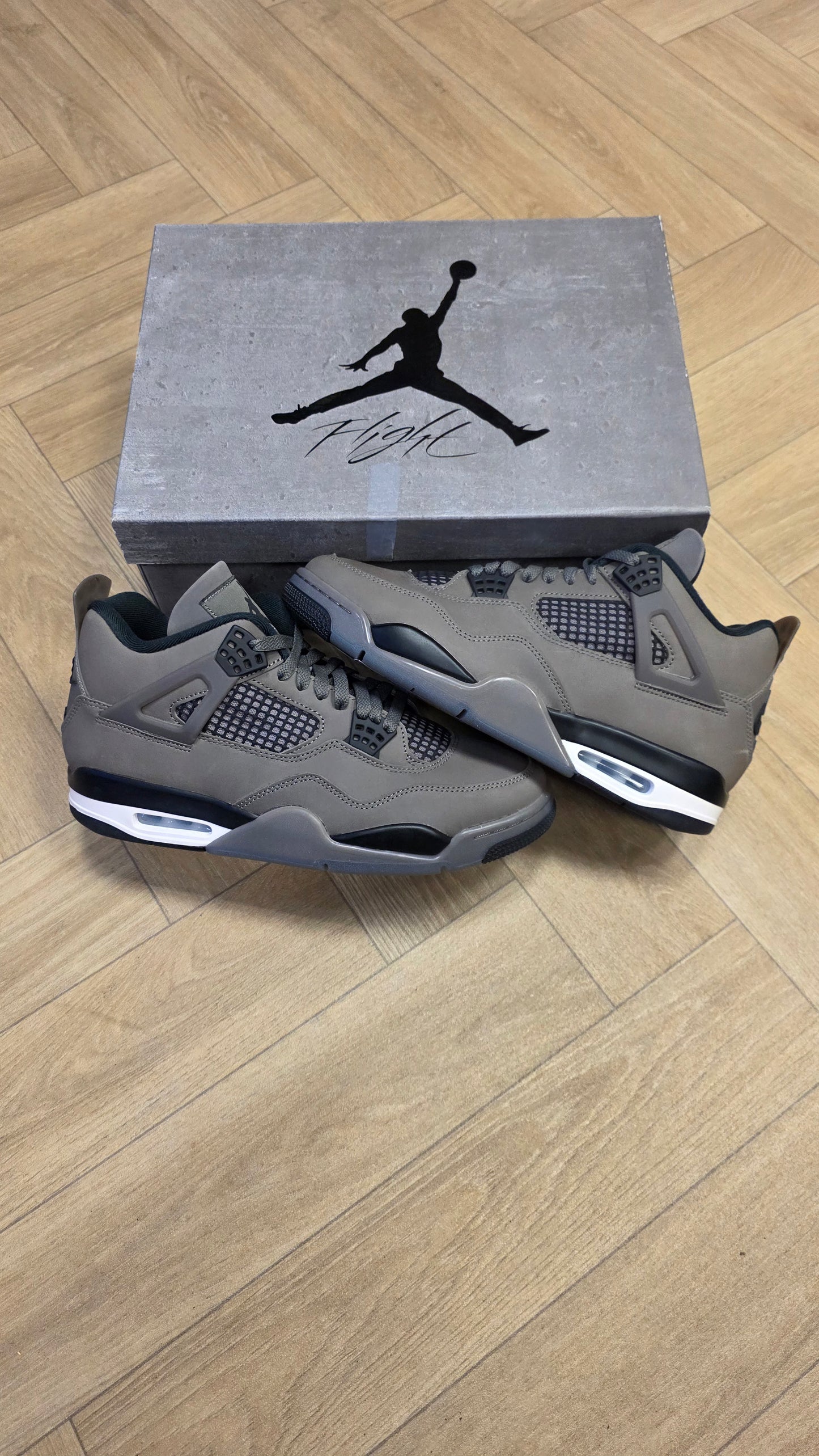 Jordan 4 Retro Cavestone