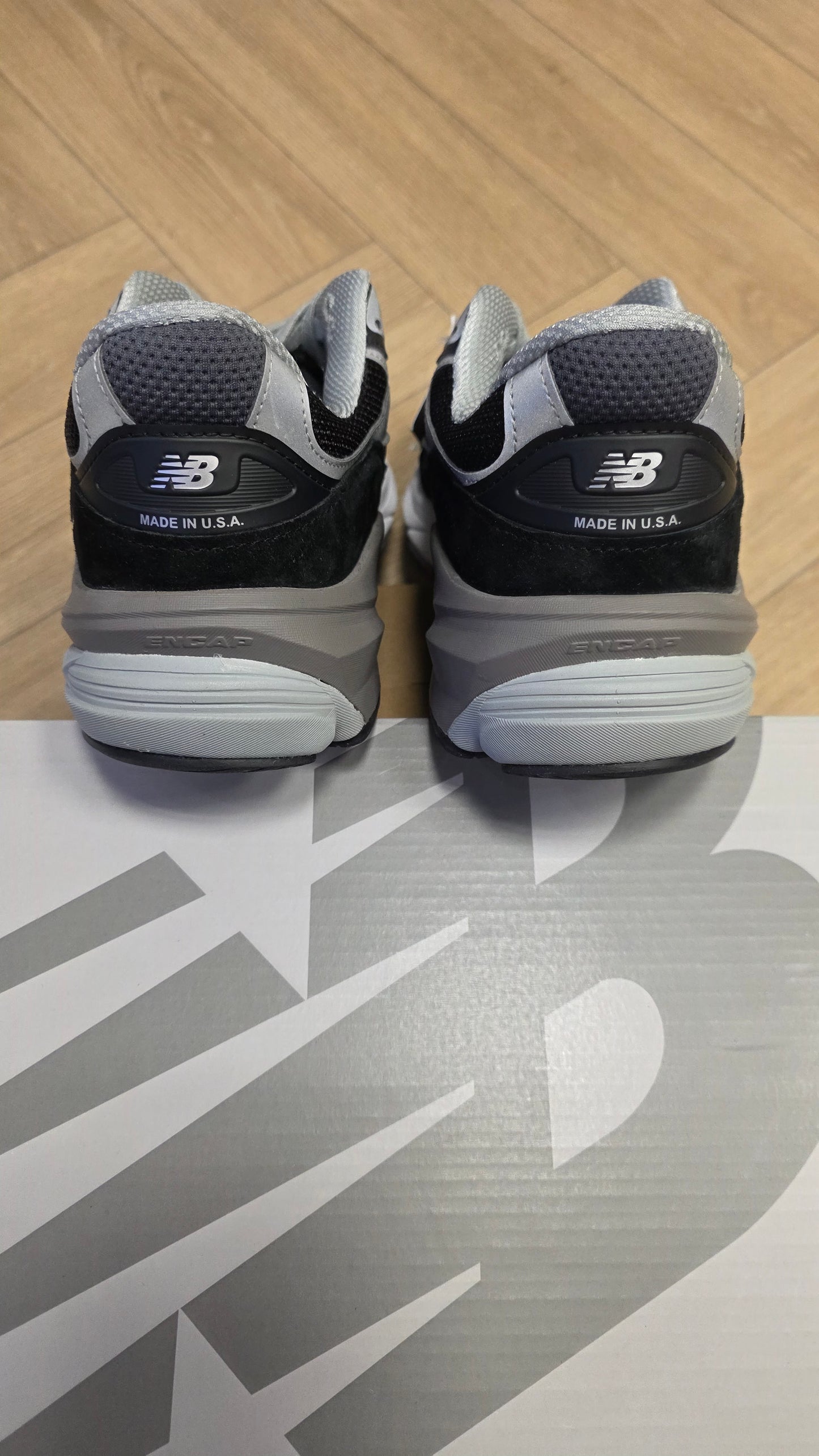 New Balance 990v6 MiUSA Black/White/Grey