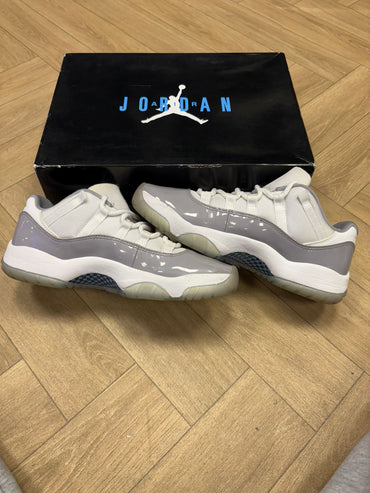 Jordan 11 Low - Cement Grey
