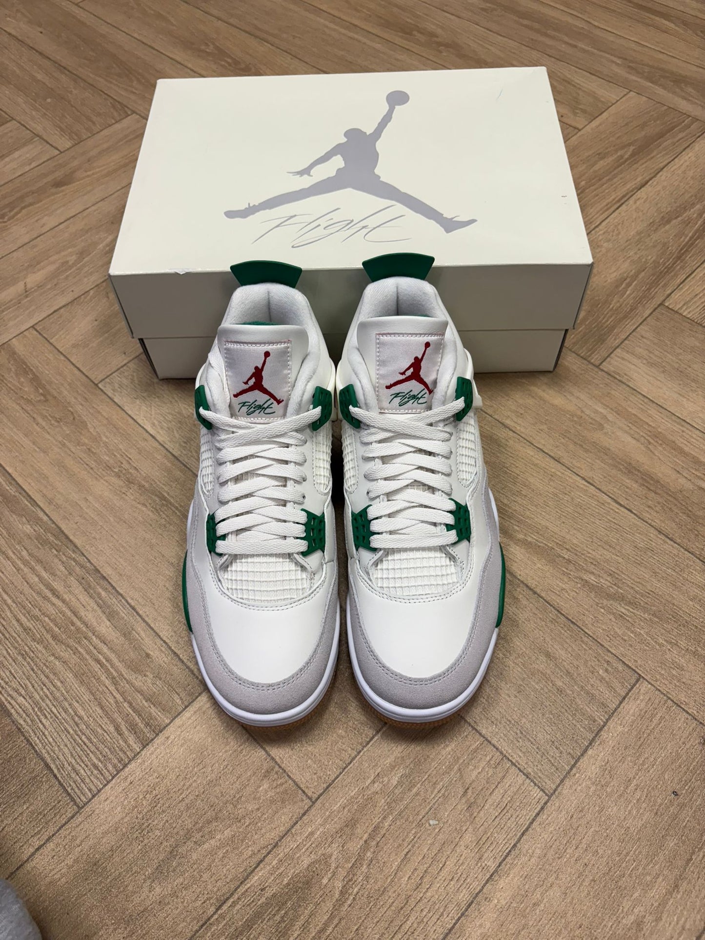Jordan 4 - SB Pine Green