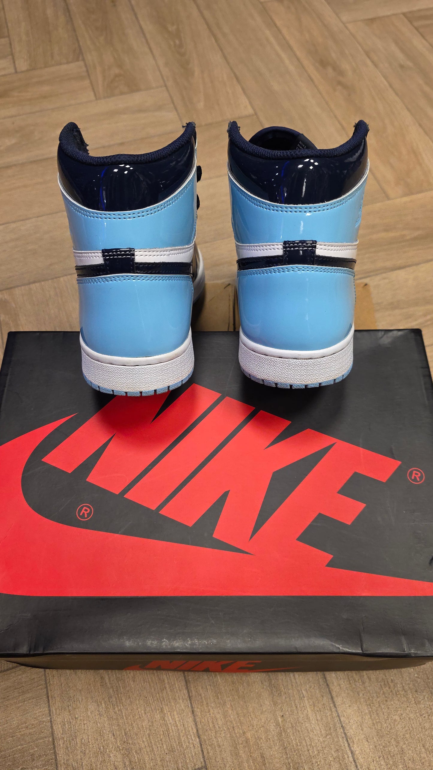 Jordan 1 High - UNC Patent