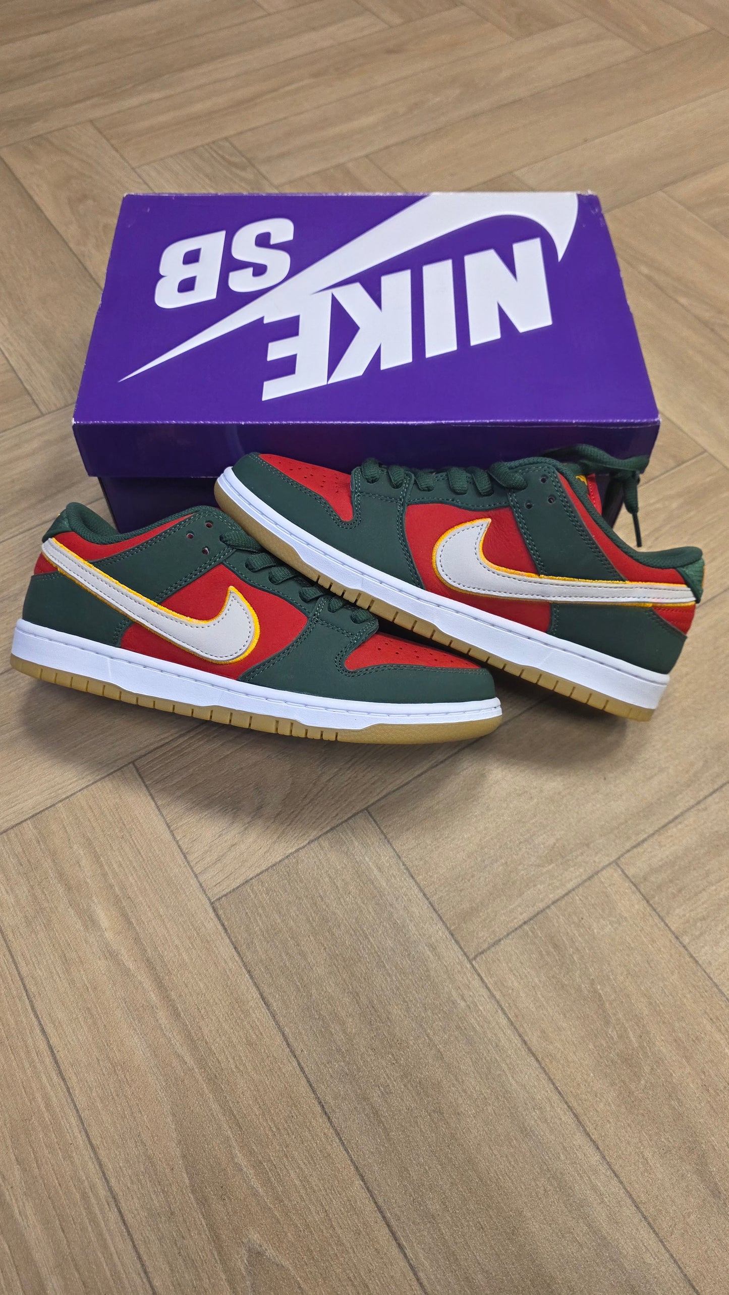 Nike Dunk SB Low - Seattle Supersonics