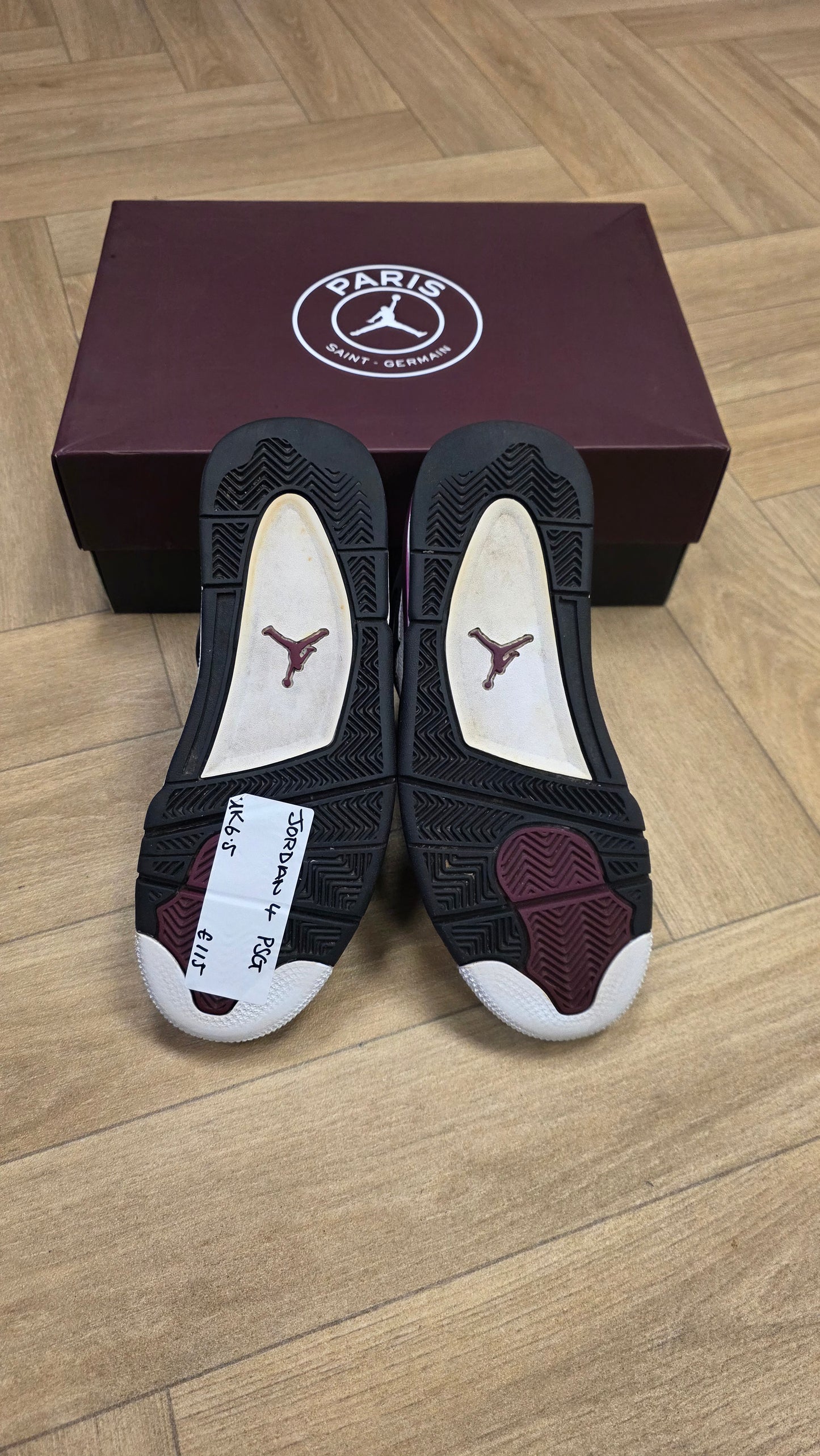 Jordan 4 - PSG (Paris Saint-Germain)