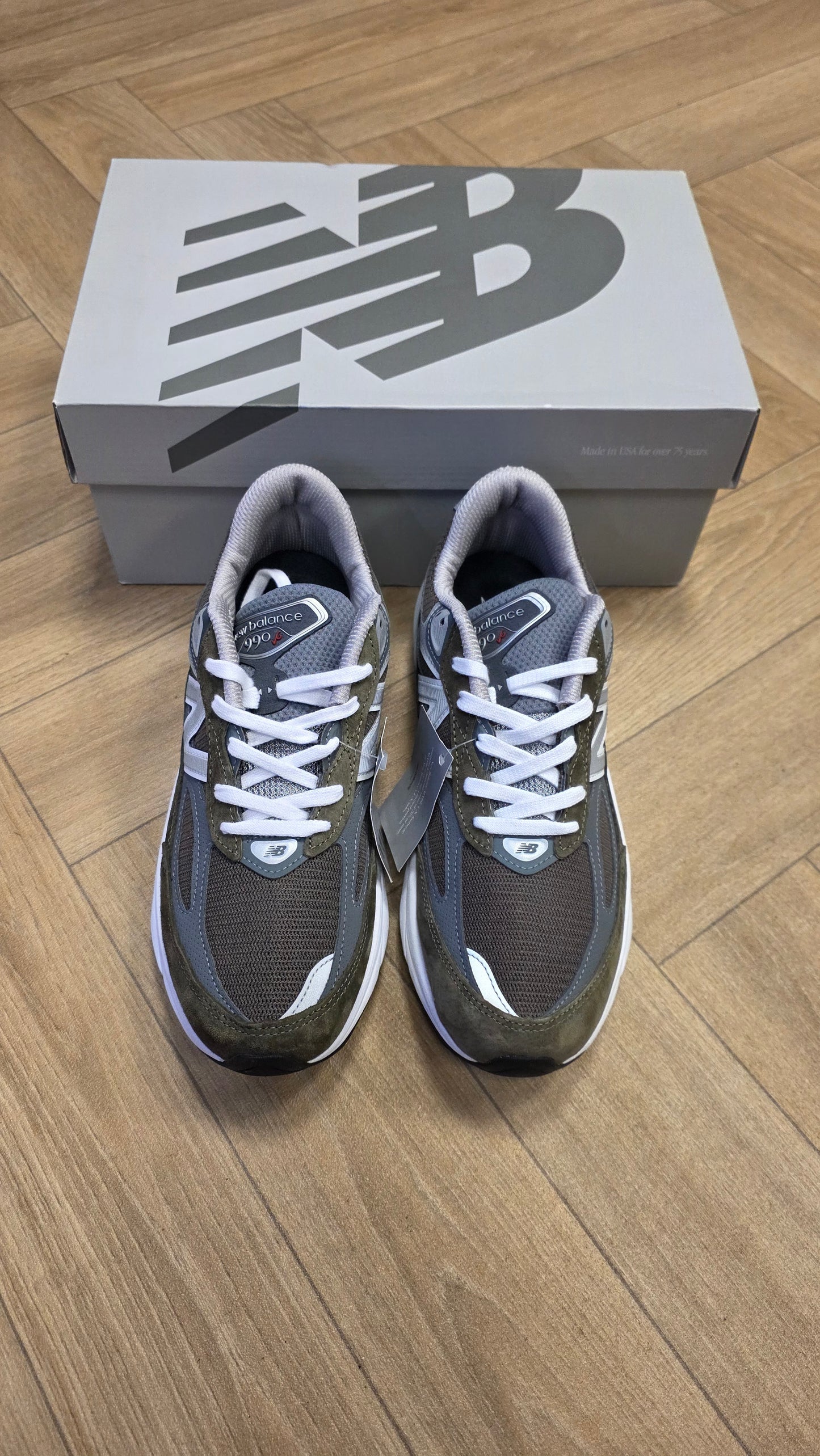New Balance 990v6 MiUSA - Olive