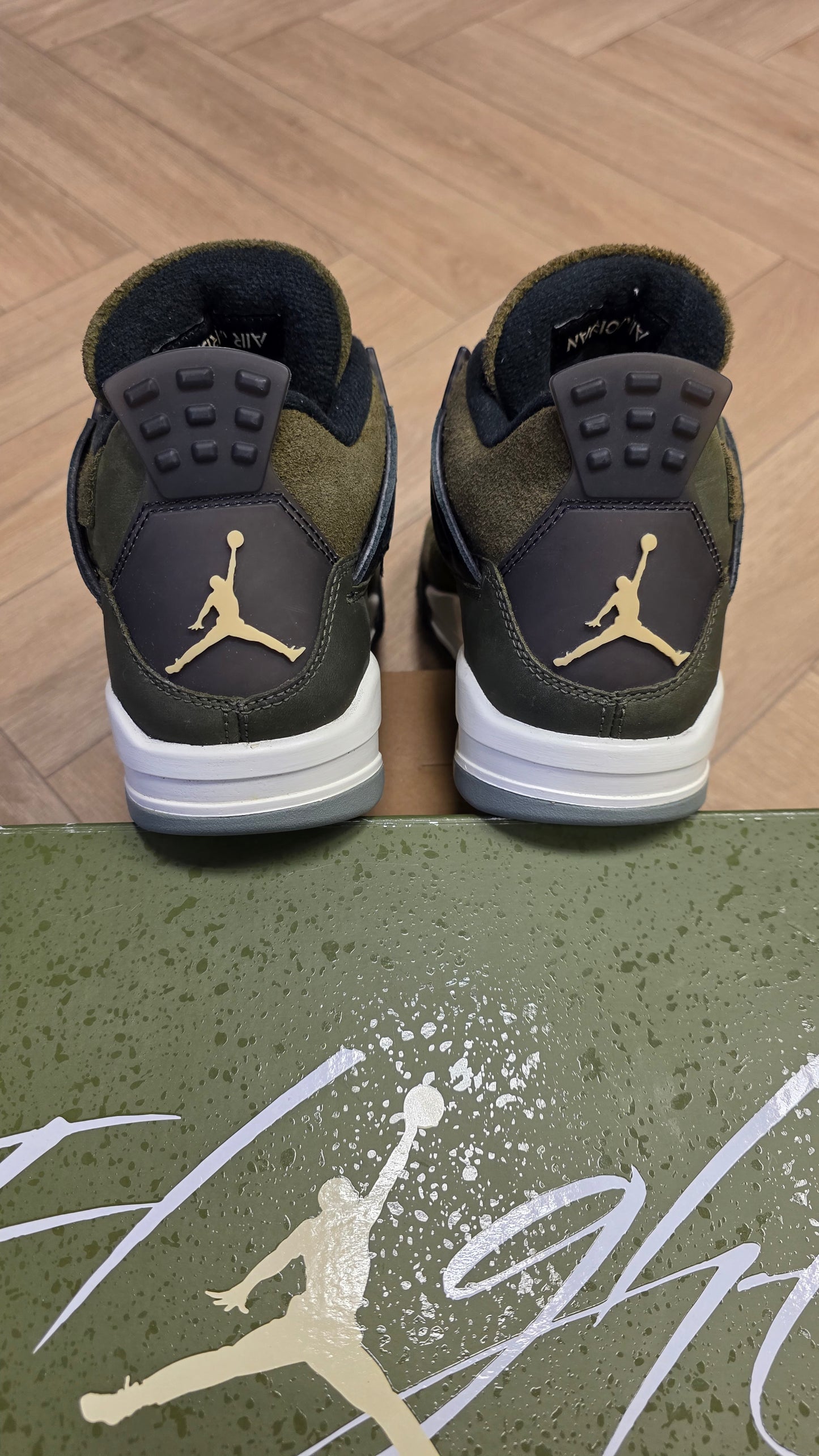 Jordan 4 - Craft Olive