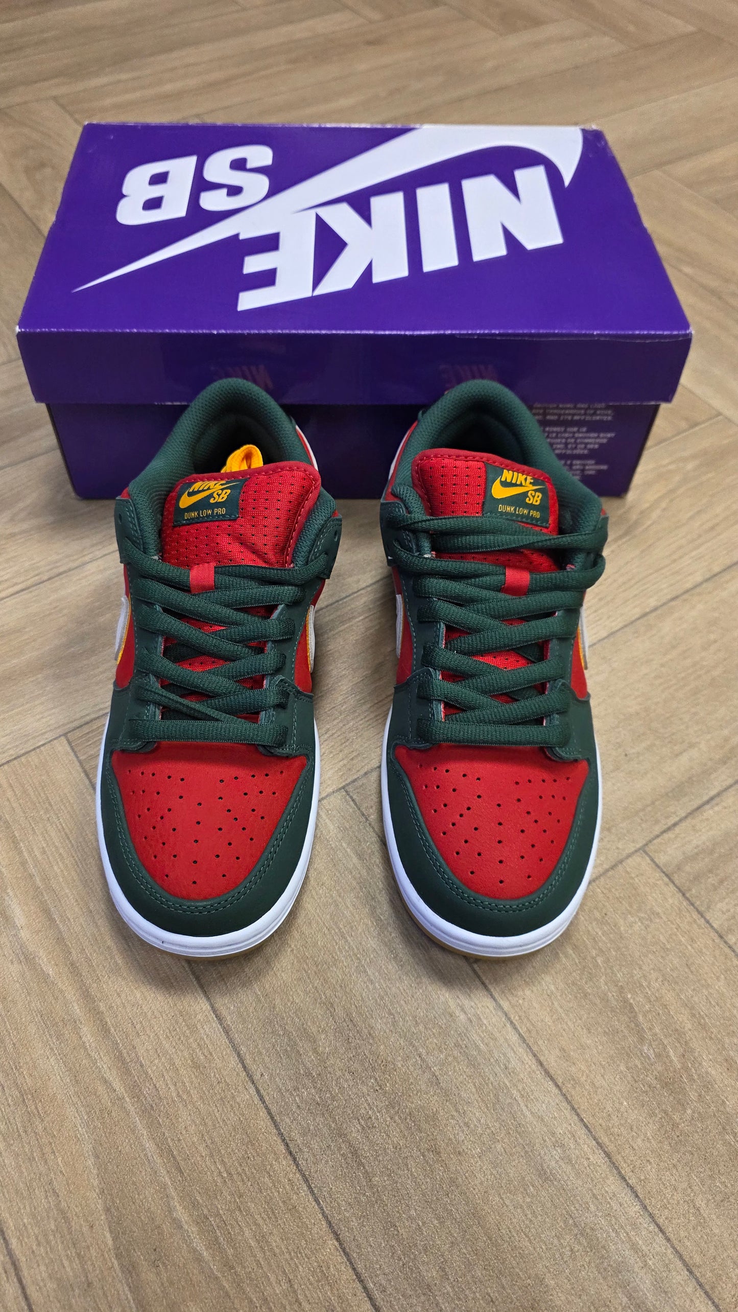 Nike Dunk SB Low - Seattle Supersonics