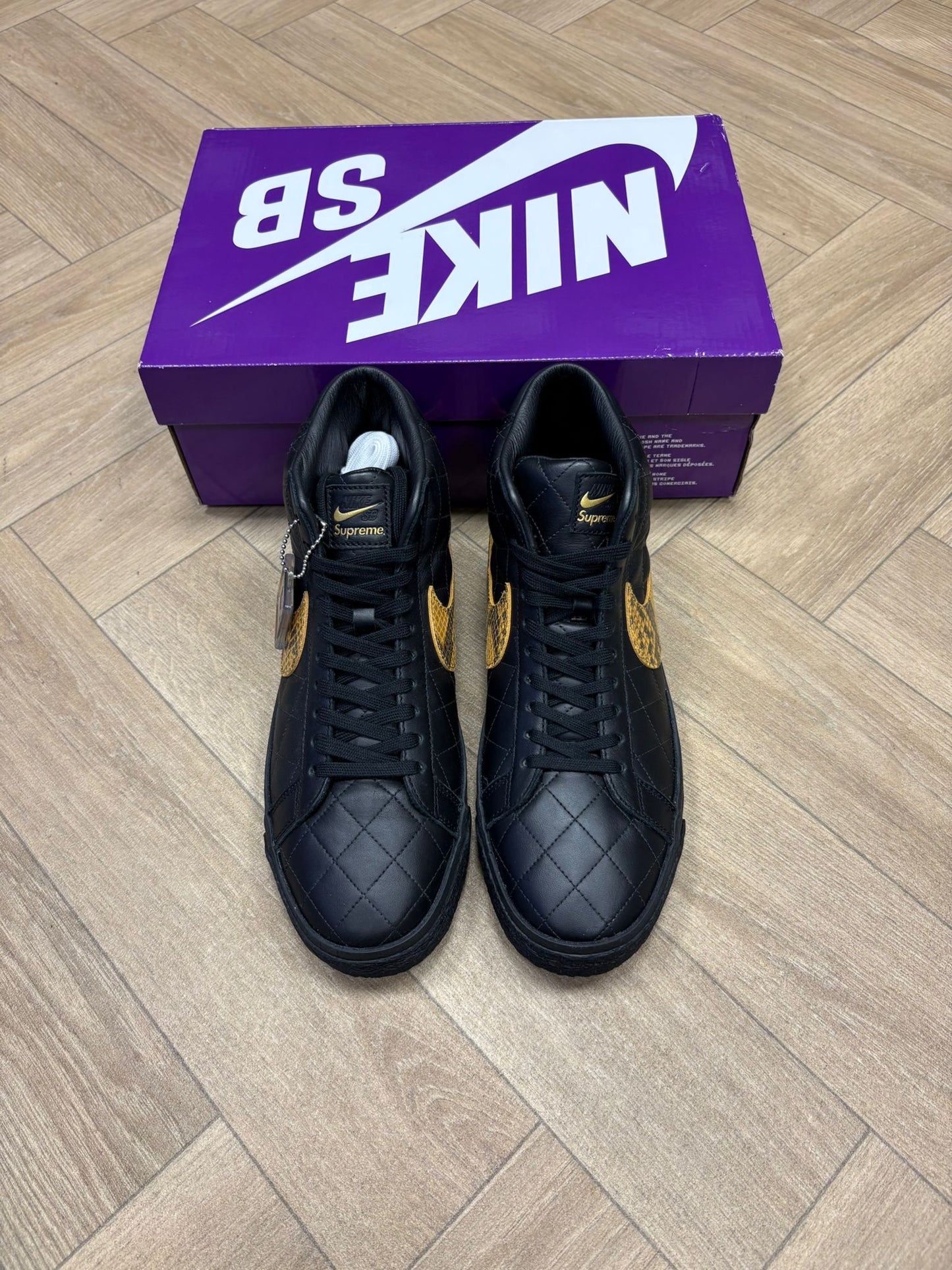 Nike × Supreme SB Blazer - Black