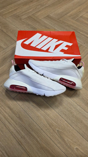 Nike Air Max 2090 - Summit White Siren Red