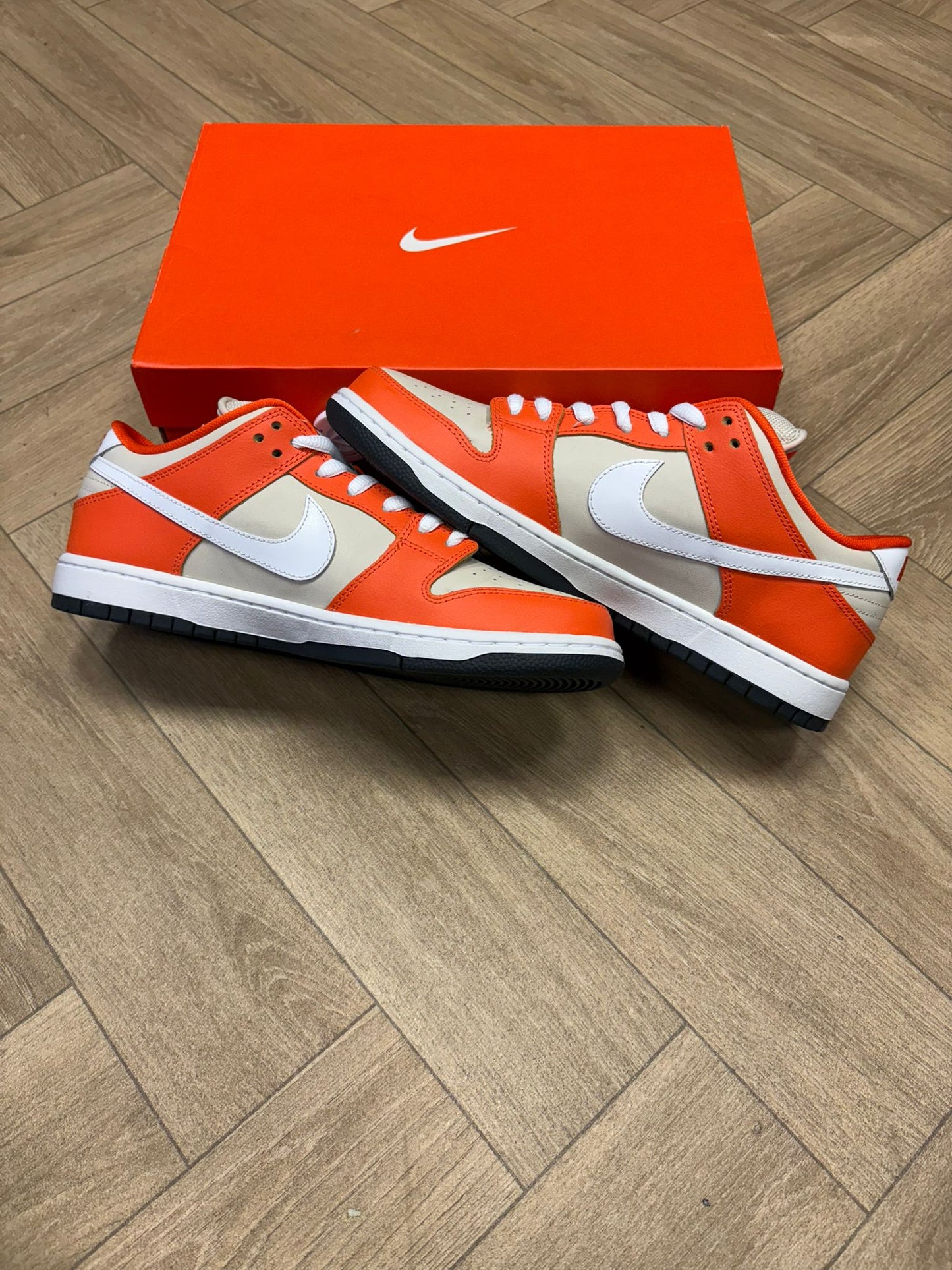 Nike Dunk SB Low - Orange Box
