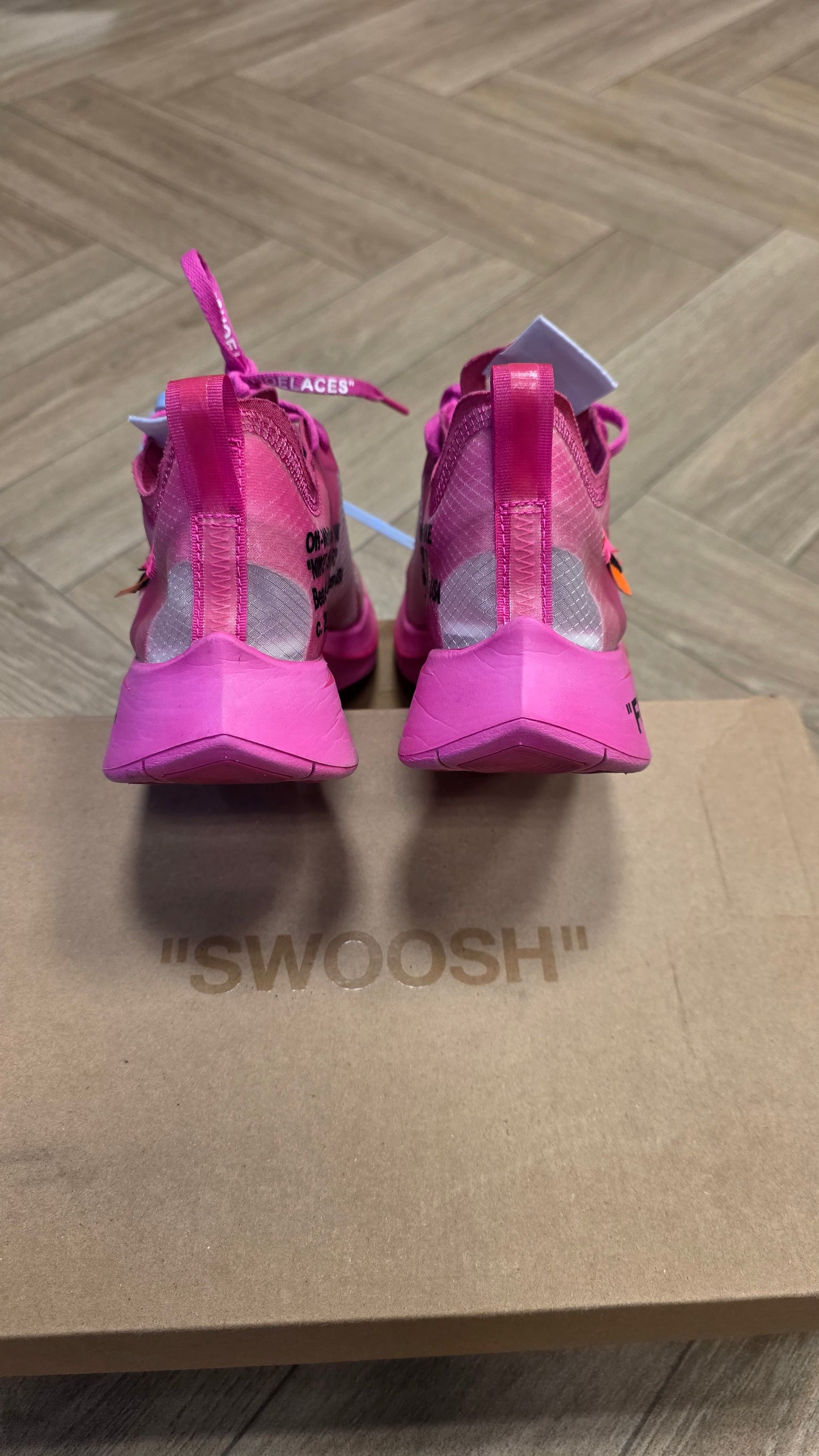 Nike × Off-White Zoom Fly - Pink