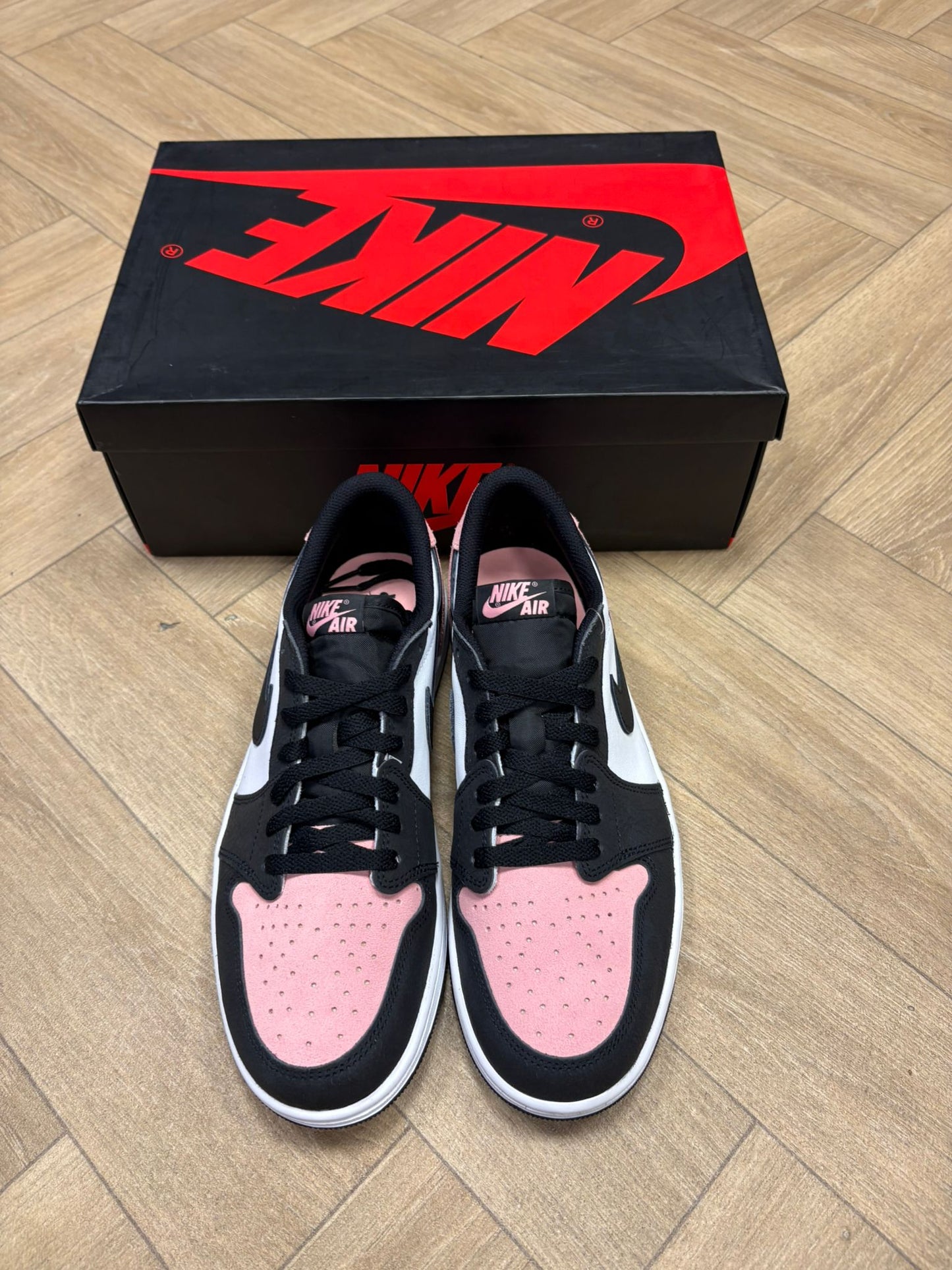 Jordan 1 Low - Bleached Coral