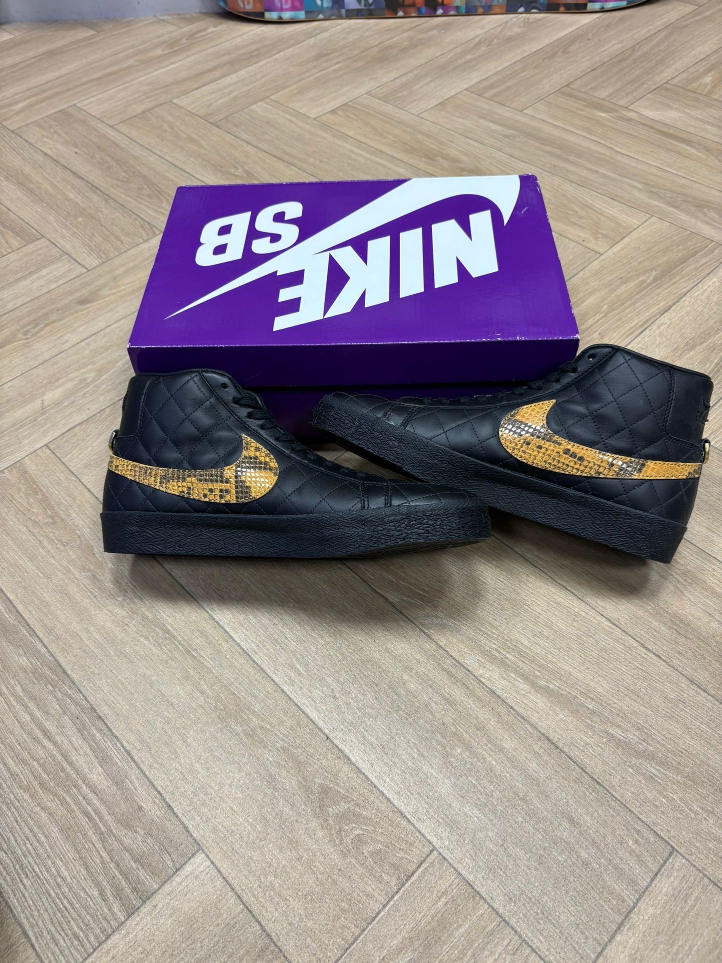 Nike × Supreme SB Blazer - Black